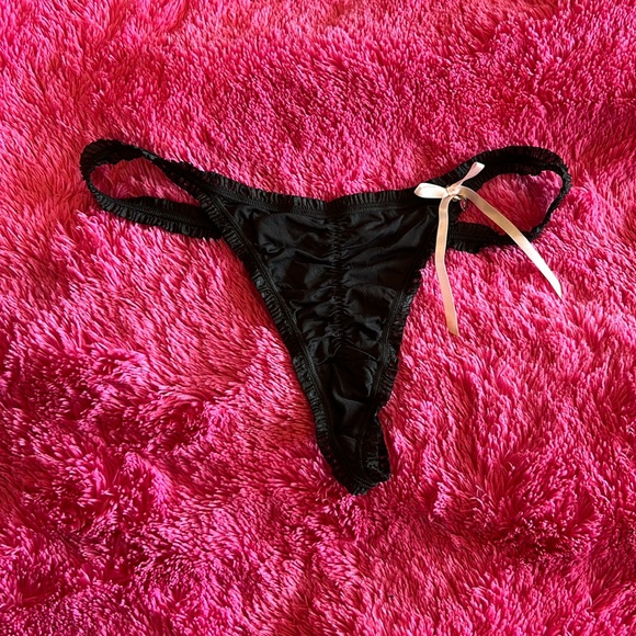 Victoria's Secret Other - Sexy little things low rise vstring